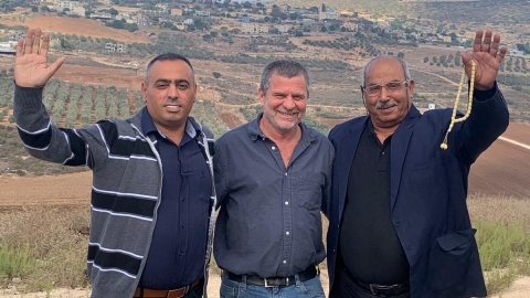 סיור עם חבר הכנסת יאסר חוגיראת מביר אלמכסור, נציג בדואי ראשון בכנסת מהגליל