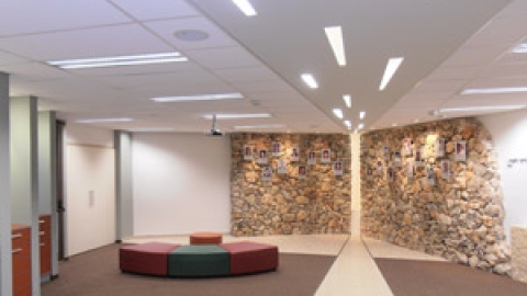 11 חדר הנצחה (4).jpg